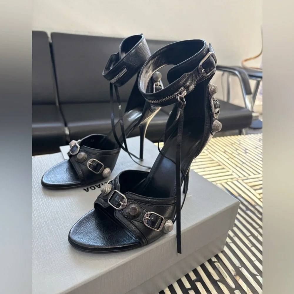 Authentic NIB Balenciaga Black Cagole Leather Women's Heels-Retails $1450 - Picture 1 of 9